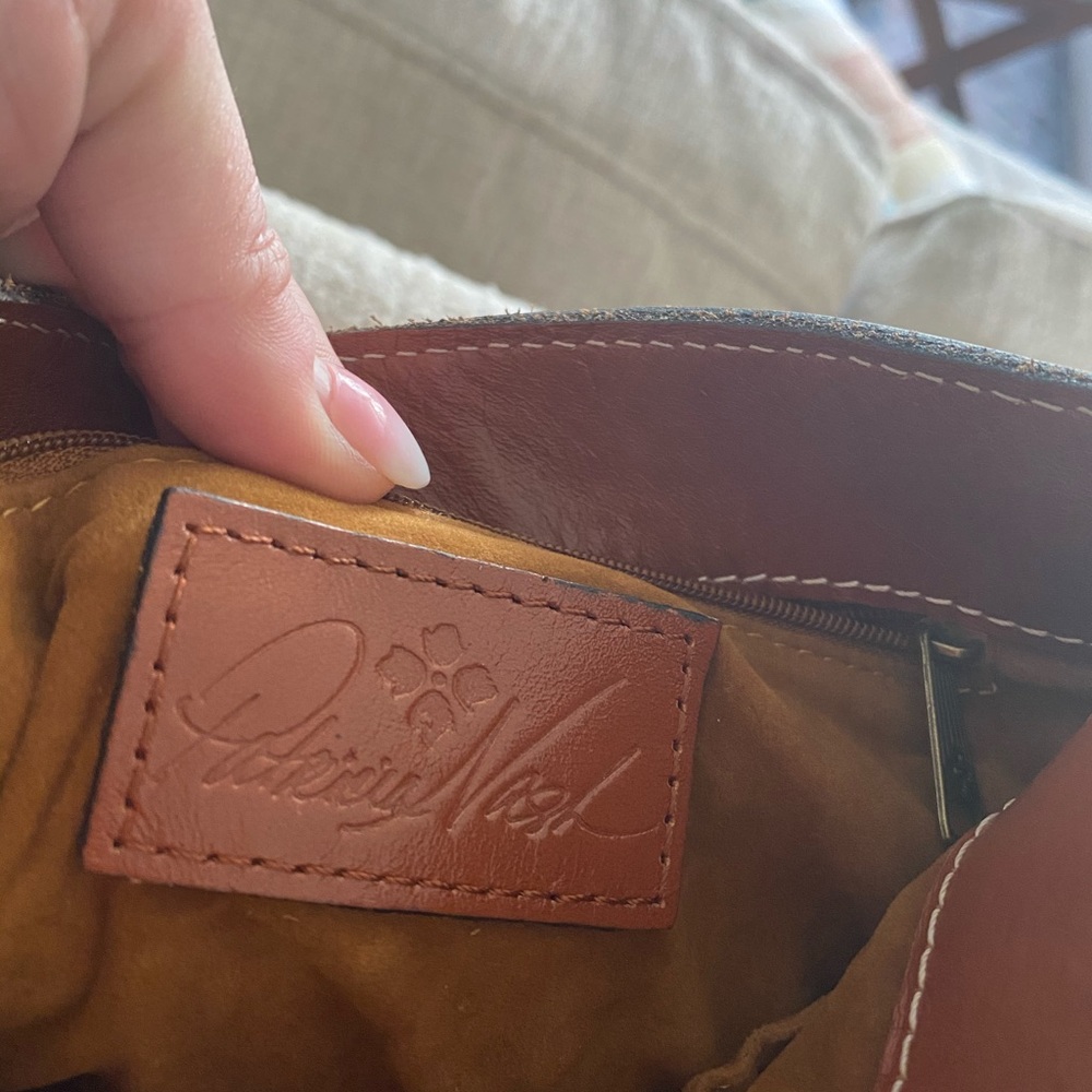 Patricia Nash satchel/crossbody - Picture 4 of 5